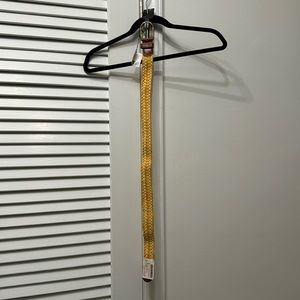 NEW WITH TAGS Liz Claiborne Rope and Tan Leather w/ Pale Yellow Belt SZ Small